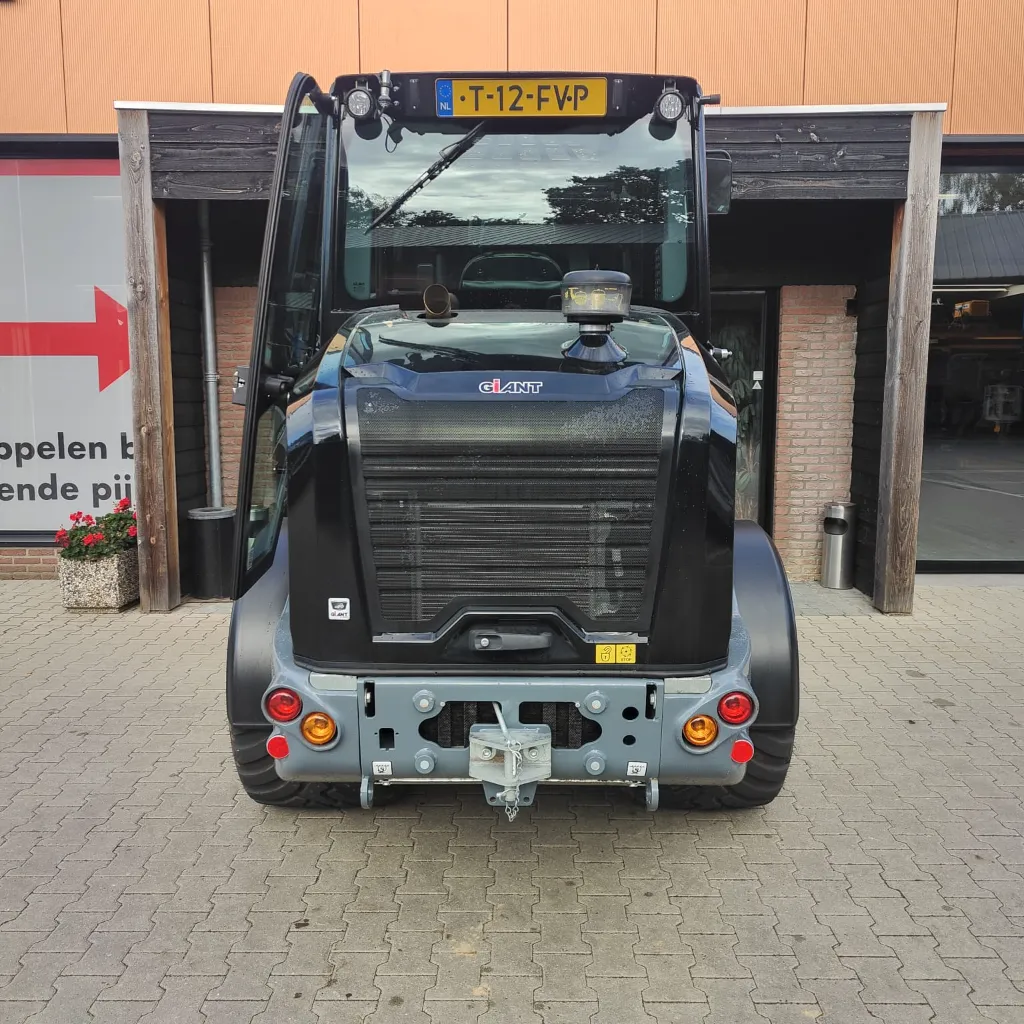 Giant G5000  (8).webp