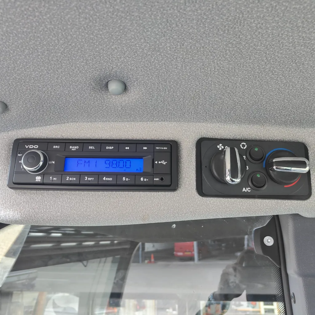 Giant G5000  (1).webp