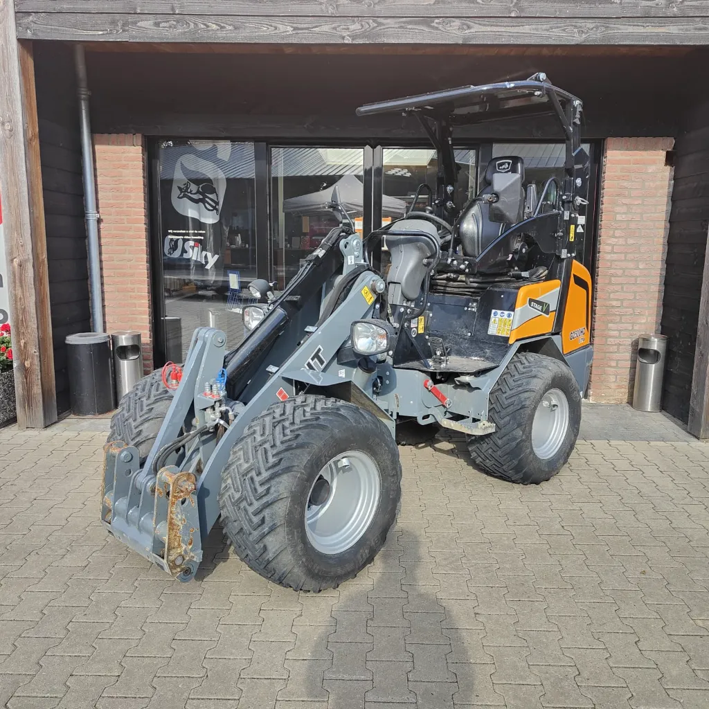 Giant G2500 x-tra 415hr - 2025 (4).webp