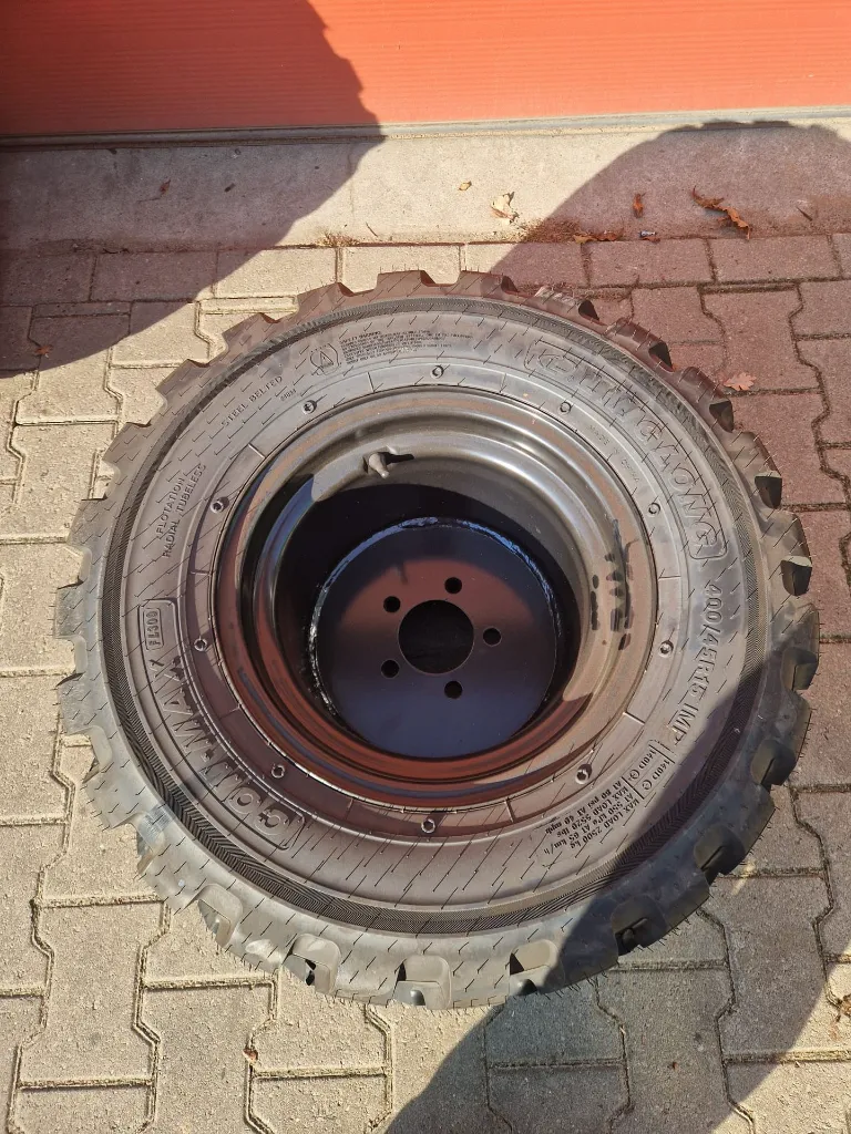 Set wielen 400_45R15 - 3.webp