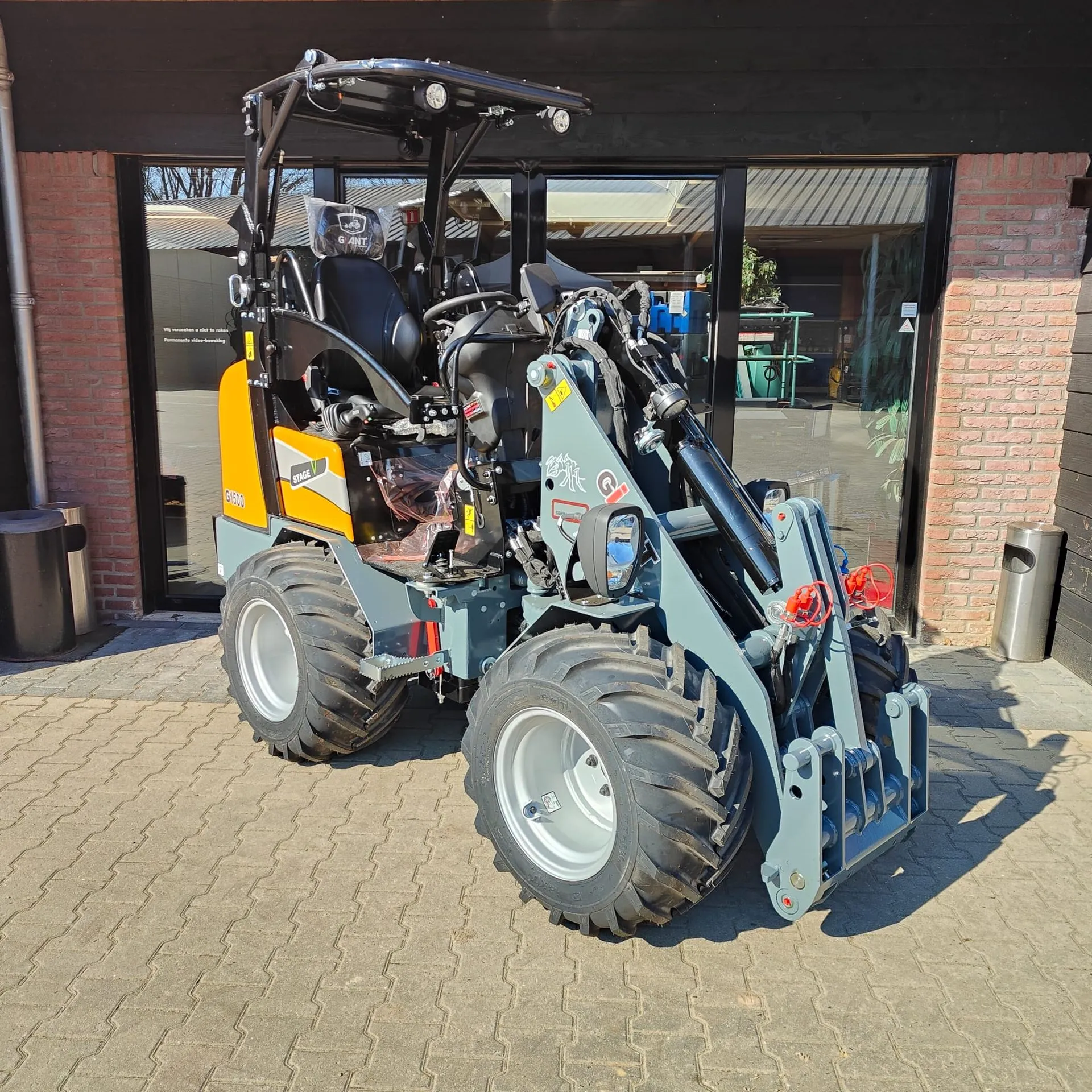 Giant G1500 handgas en hand inching (5).webp