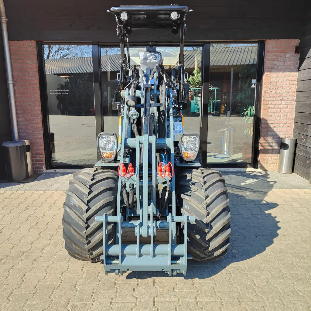 Giant G1500 handgas en hand inching (6).webp