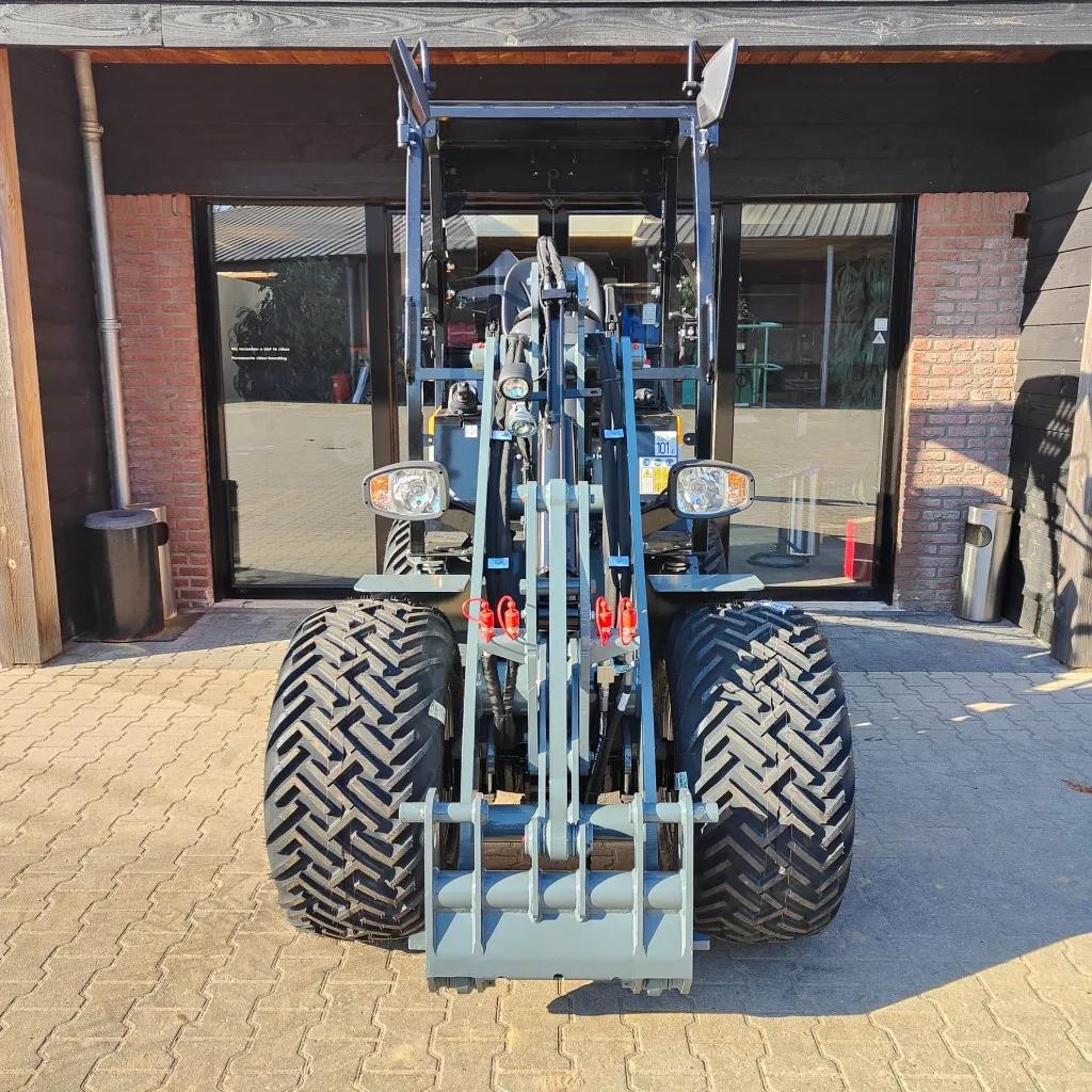 Giant G2500HD (3).webp
