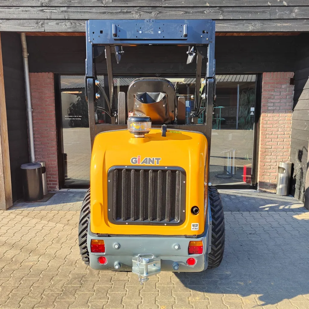 Giant G2500HD (1).webp