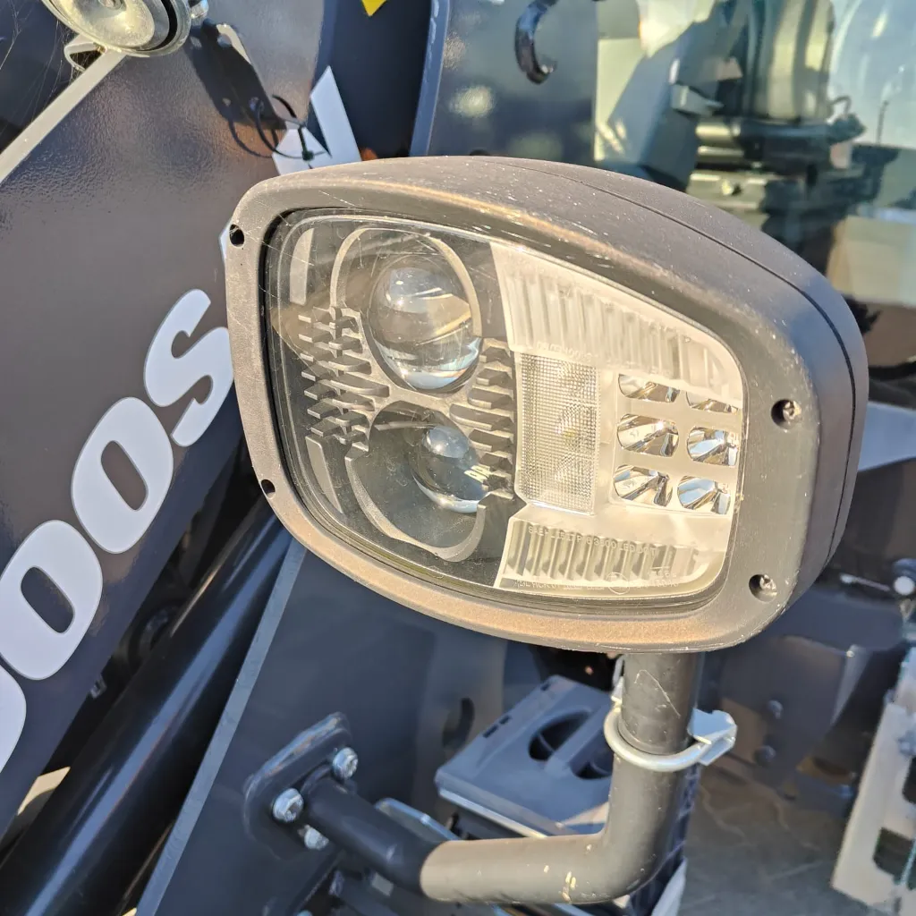 Doosan DL80 - Giant G5000 (11).webp