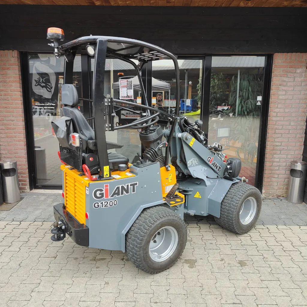 Giant G1200 (13).webp