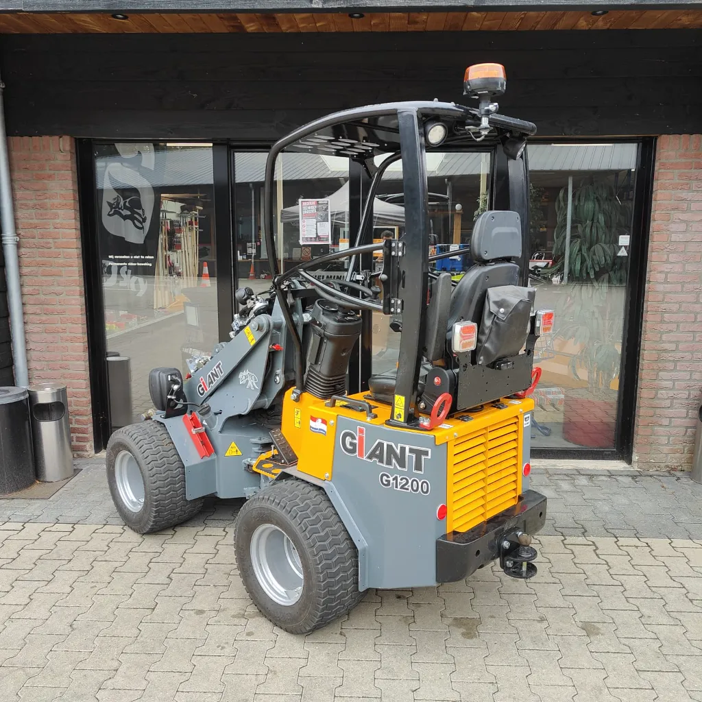 Giant G1200 (11).webp