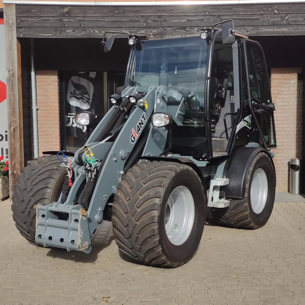 Giant G5000 - 300hr - 2024